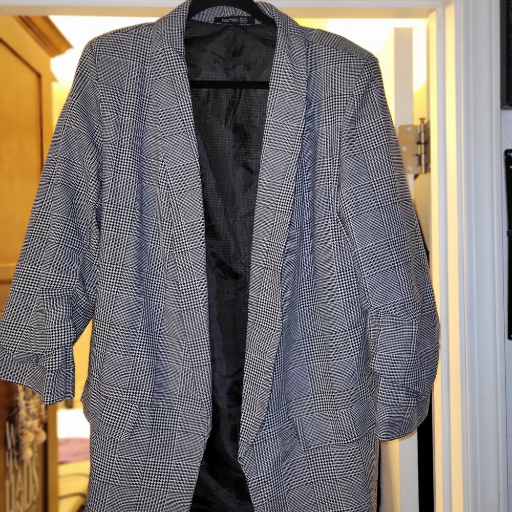 Boohoo Plus Black and White Plaid Blazer